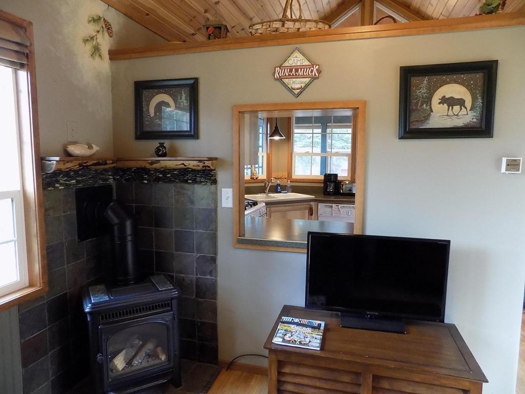 The living room of Pinecone Cabin at Cold Springs Resort & RV Park in Camp Sherman, Oregon